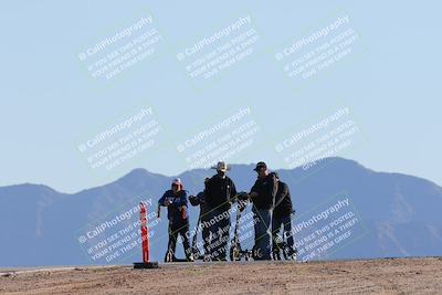 media/Dec-04-2025-Racers Edge (Thu) [[5ebc9f124d]]/1-Track Walk/